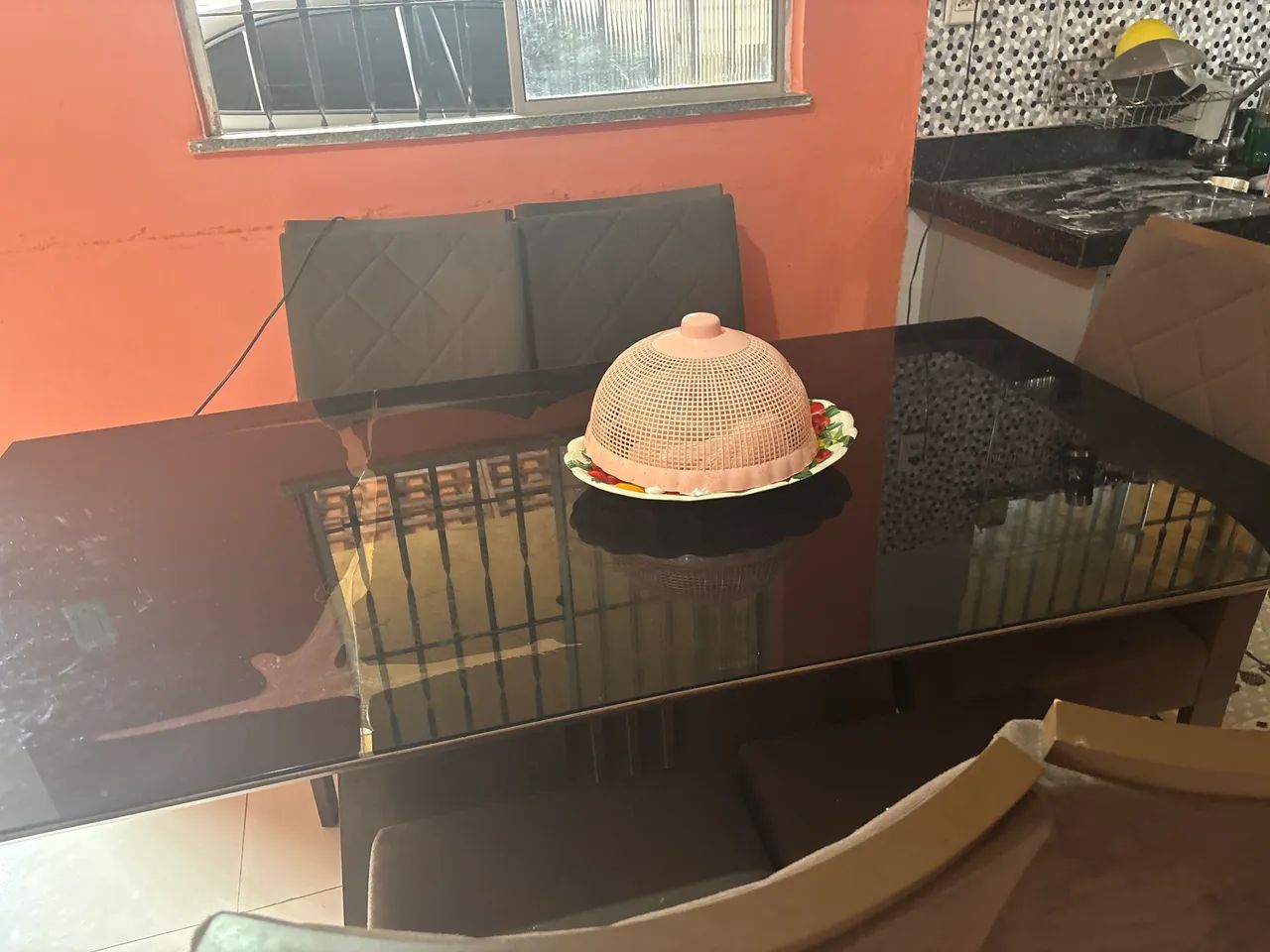 Mesa de vidro com 6 cadeiras - Foto 3