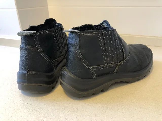 Botas De Segurança Vulcaflex - Couro E Bico De Aço - Tam. 45 - Foto 2