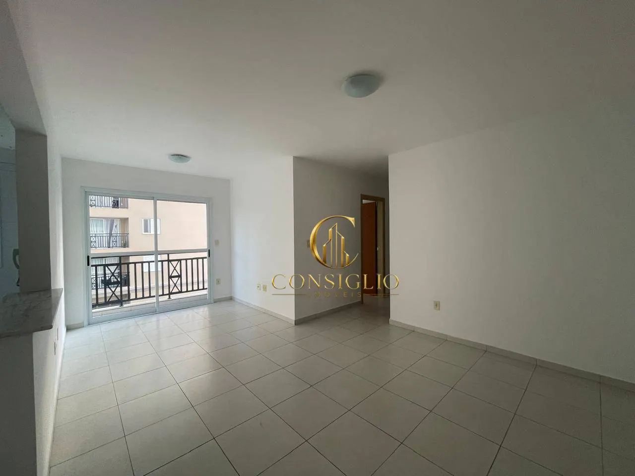 Apartamento com 3 dormitórios para alugar no Ed. Saveiro-Monte Castelo - Foto 2
