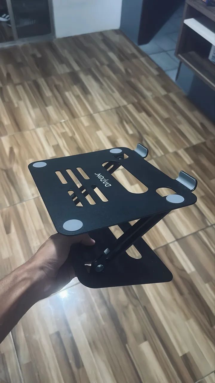 Suporte de Notebook  ajustável, dobrável e em alumínio. - Foto 4