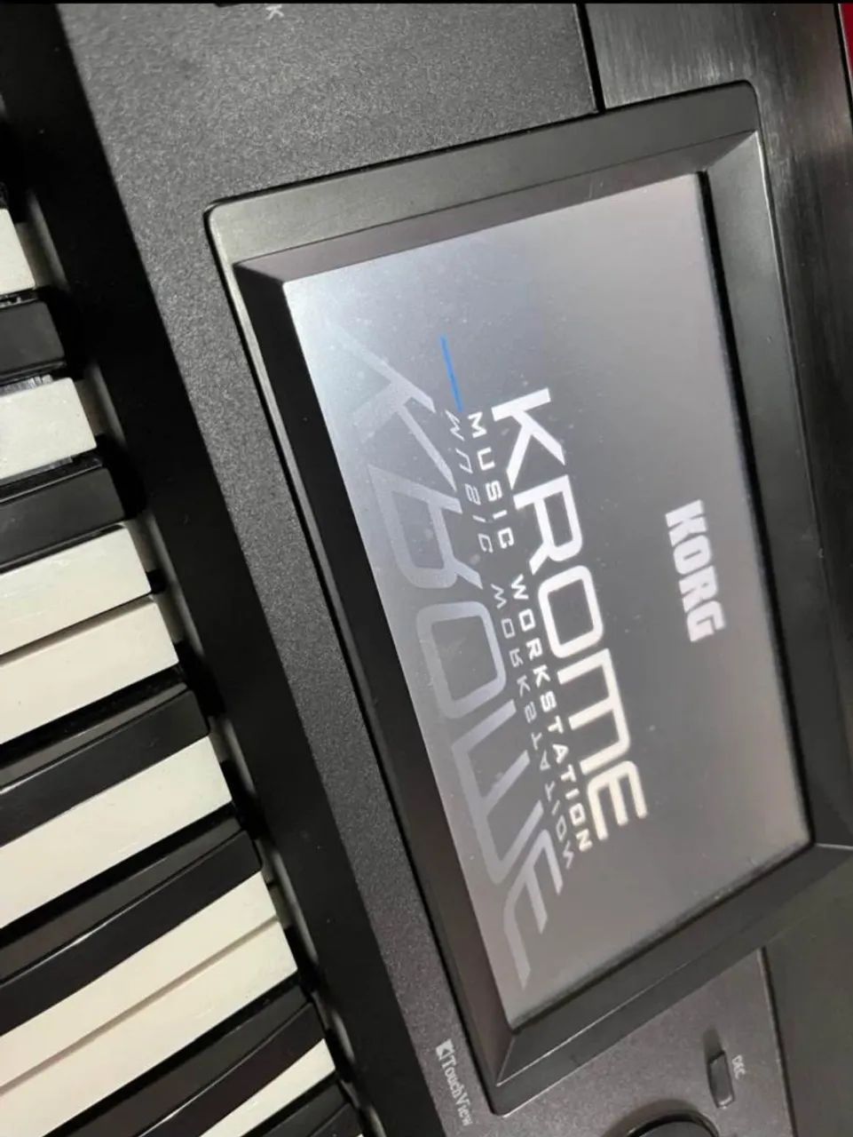 Krome 61 + fonte + semi case