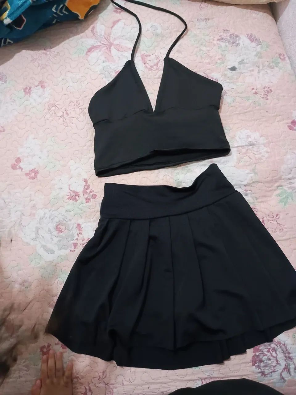 Conjunto short saia e cropped 