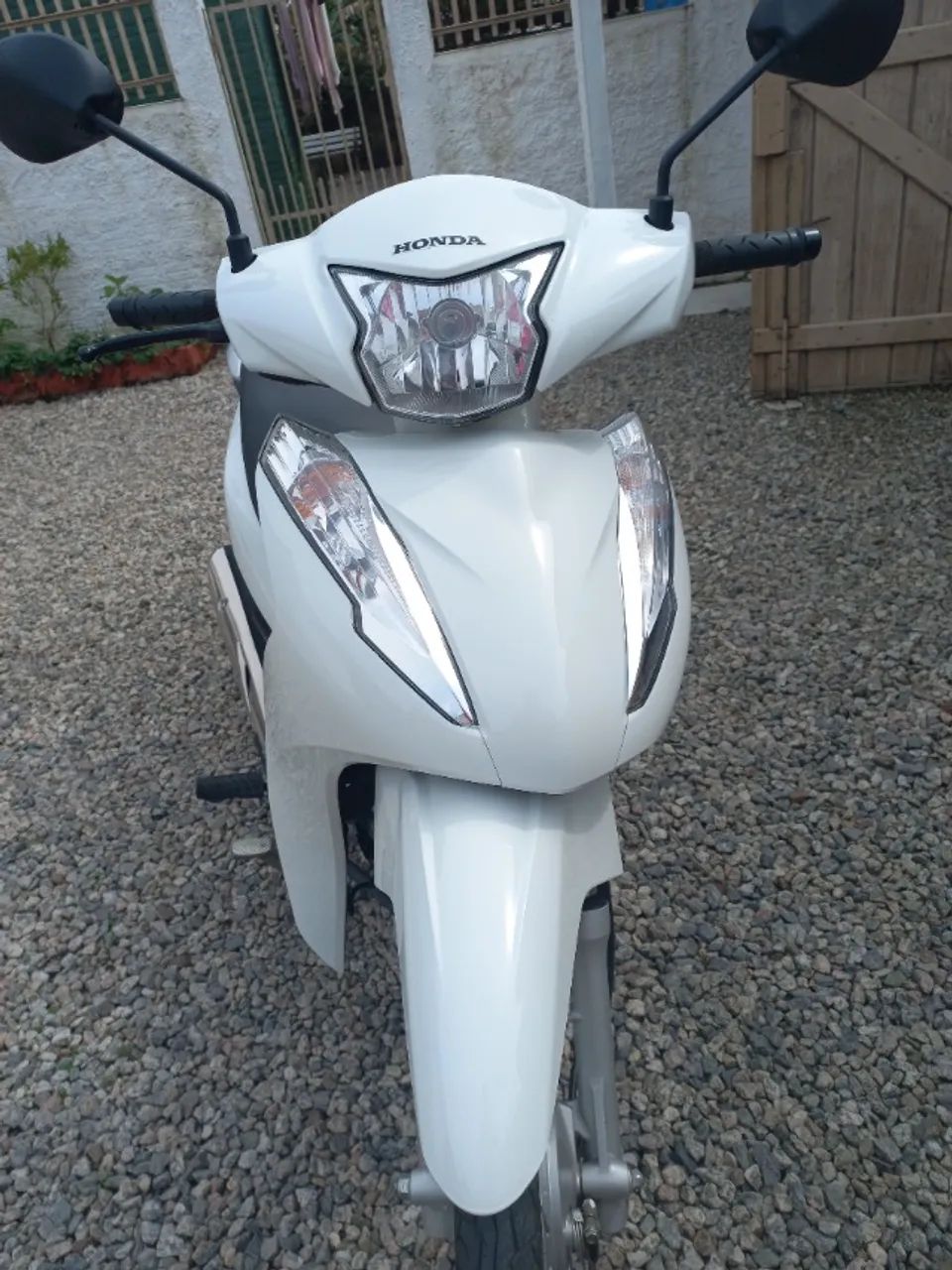 Biz 110 ES  ano 2024 com 5.074 kms - Foto 4