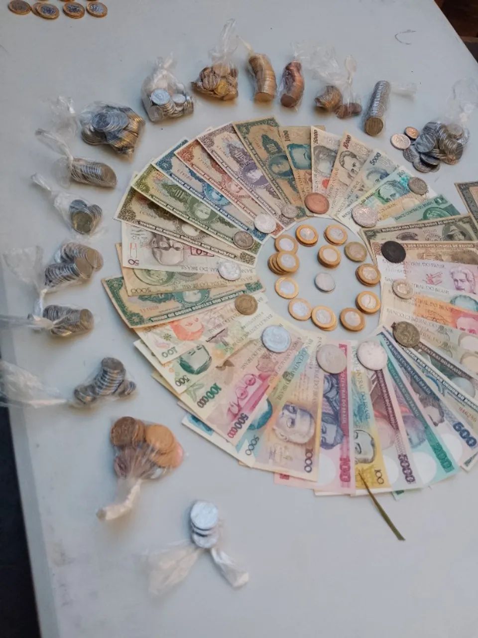 Moedas e cédulas antigas  - Foto 2