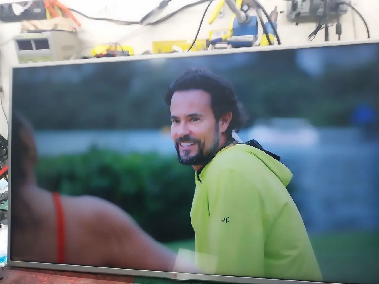 Tv 47  smart Wi-Fi YouTube Netflix  - Foto 5