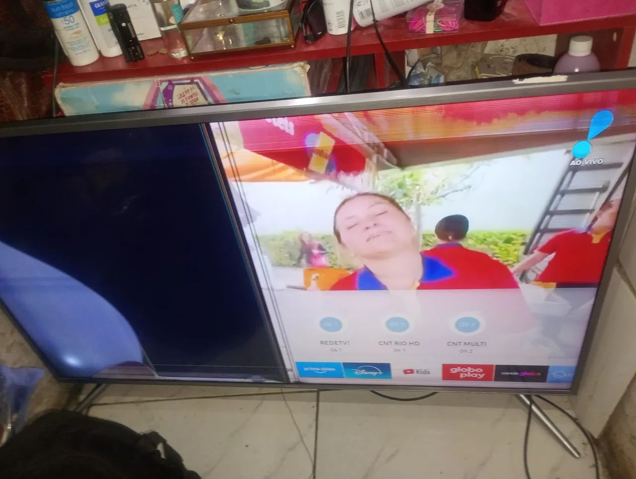 Smart TV Samsung COM DEFEITO  - Foto 3