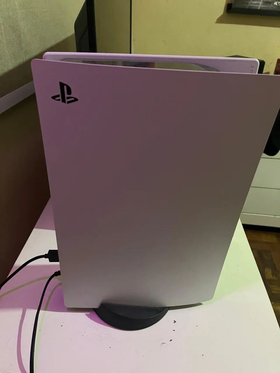 PlayStation 5 (PS5) Standard - com leitor de disco - Foto 2