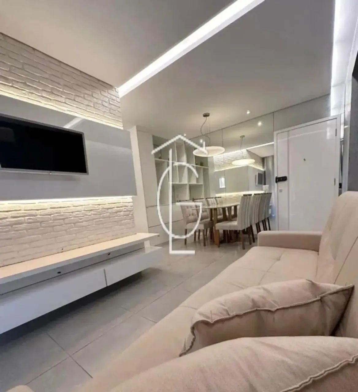 Lindo apartamento reformado e mobiliado no Espinheiro