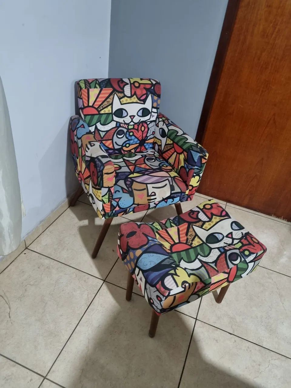 Poltrona e quadro - Foto 4