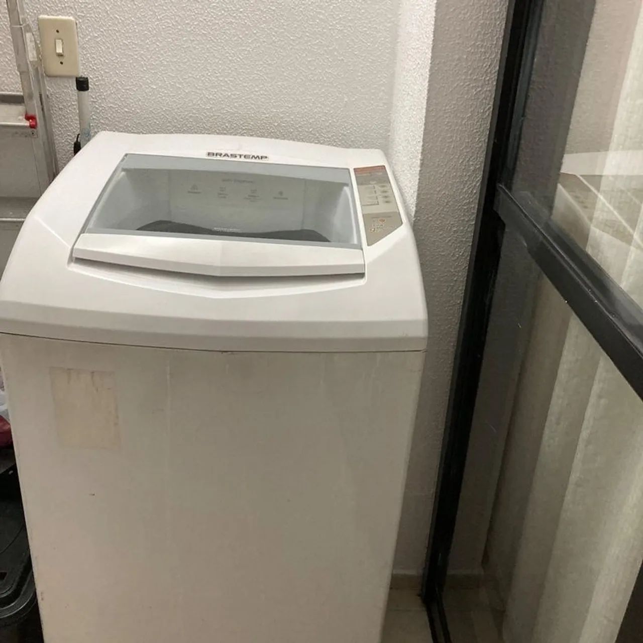Máquina de lavar Brastemp 11kg funcionando 