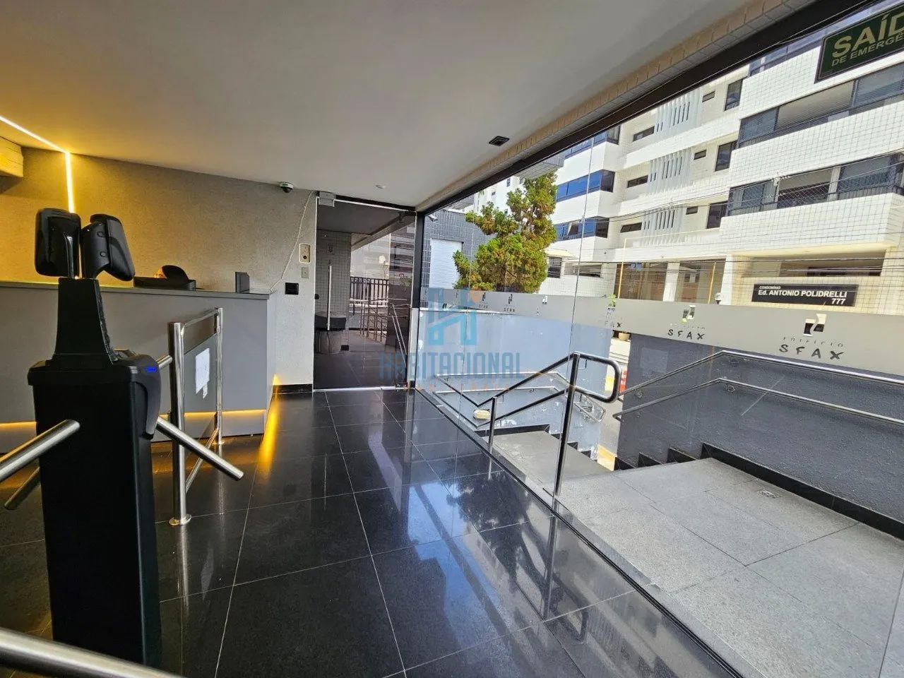 Sala no 8º Andar com Vaga de Garagem - Ed. Comercial Sfax - Foto 4