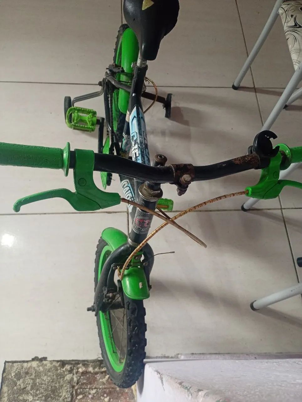 Bicicleta aro 16 semi nova  - Foto 2