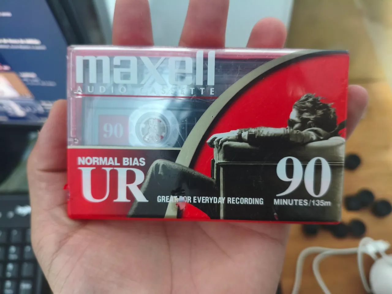 Fita cassete Maxell Virgem fechada 