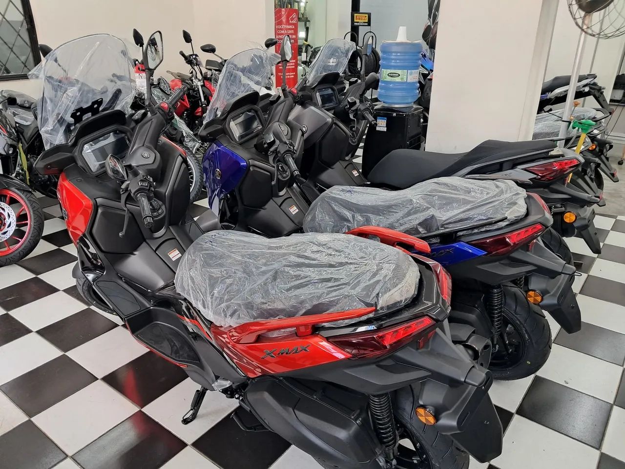 YAMAHA XMAX 300 - Foto 3