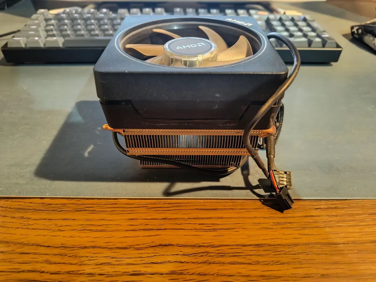 CPU cooler AMD wraith prism ARGB - Foto 4