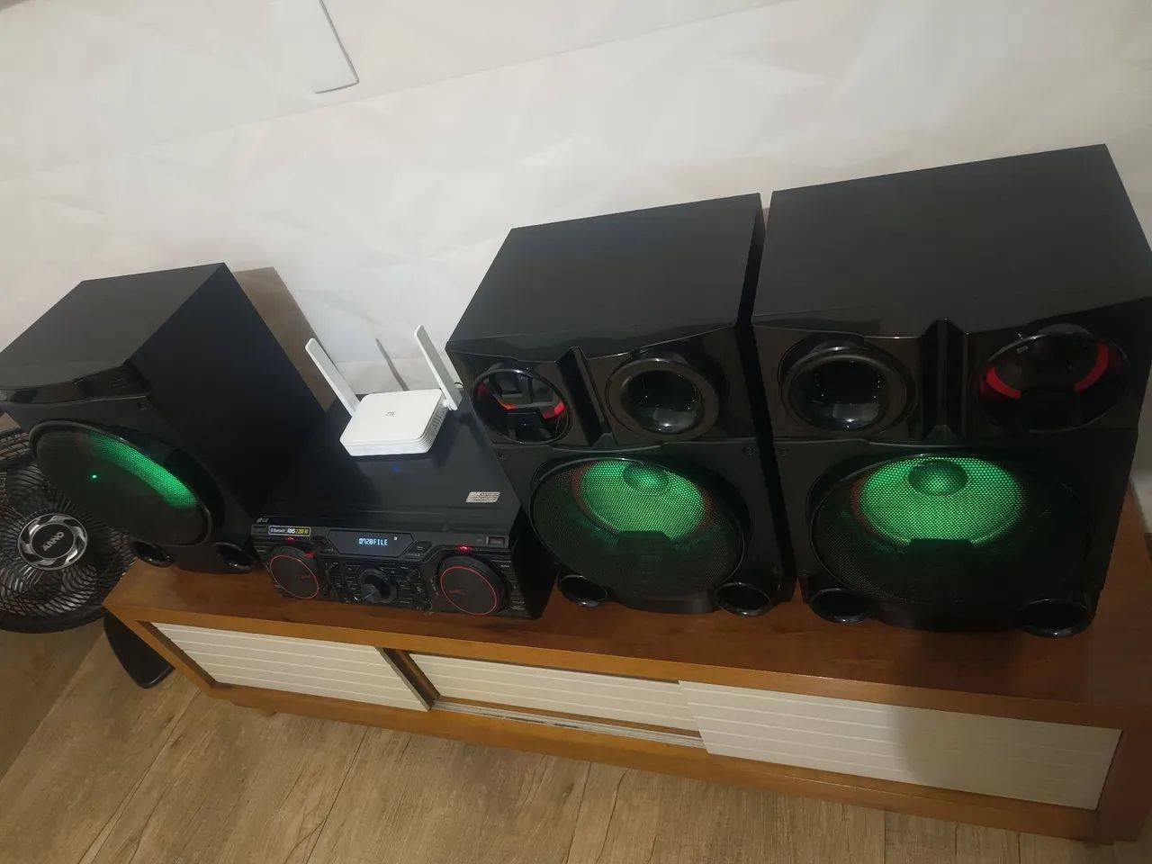 Som LG XBOOM CM 8460 - Foto 5