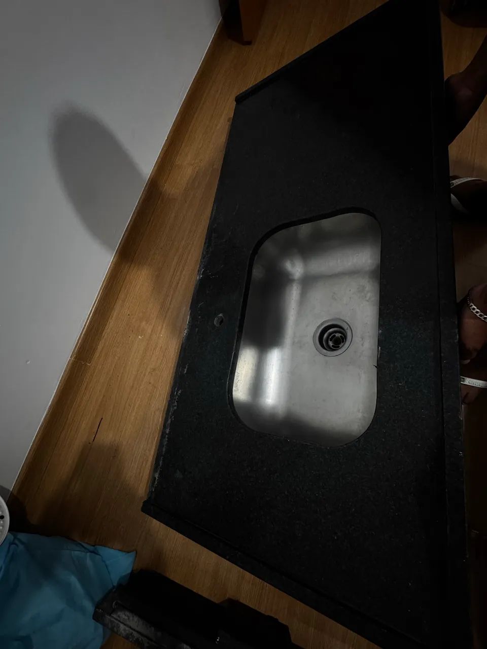 Sink with stone (Black São Gabriel granite)  