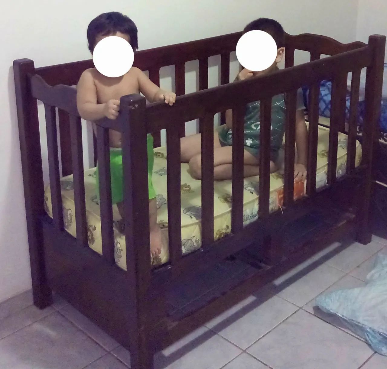 Berço de madeira de lei - Foto 2