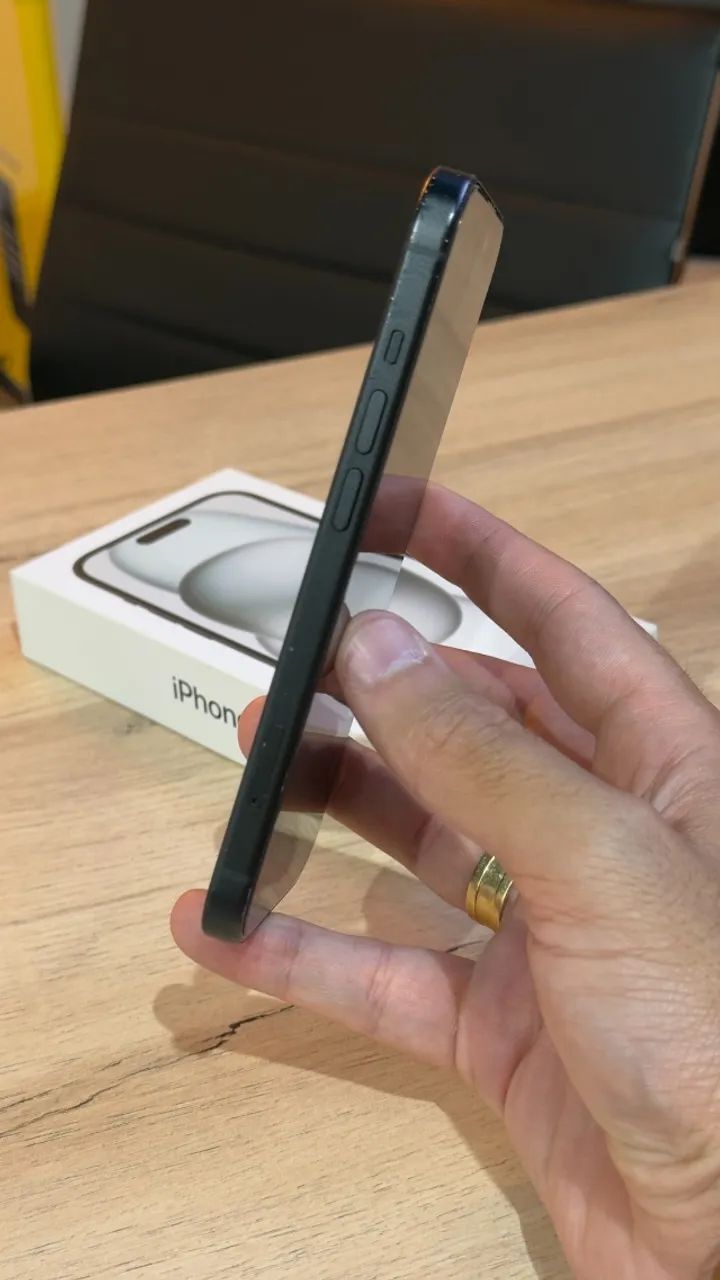 iPhone 15 256GB Black - Saúde da bateria 88%! Loja física! 90 dias de garantia! Até 18x  - Foto 5