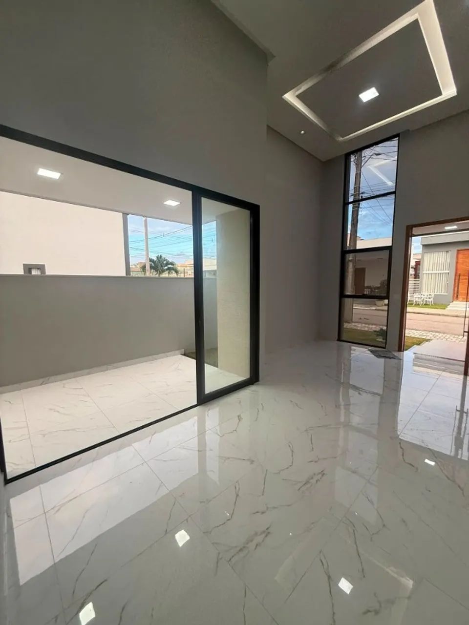 Condomínio Ecoville 1 - Casa Térrea 3/4 com 2 suítes de 120 m², 2 vagas por 680.000,00 - Foto 4