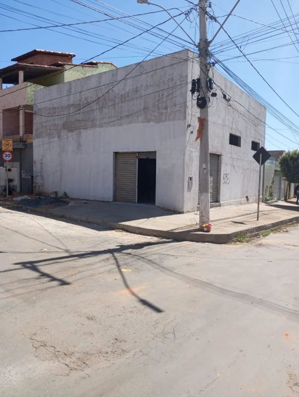 Galpão de Esquina  - Foto 4