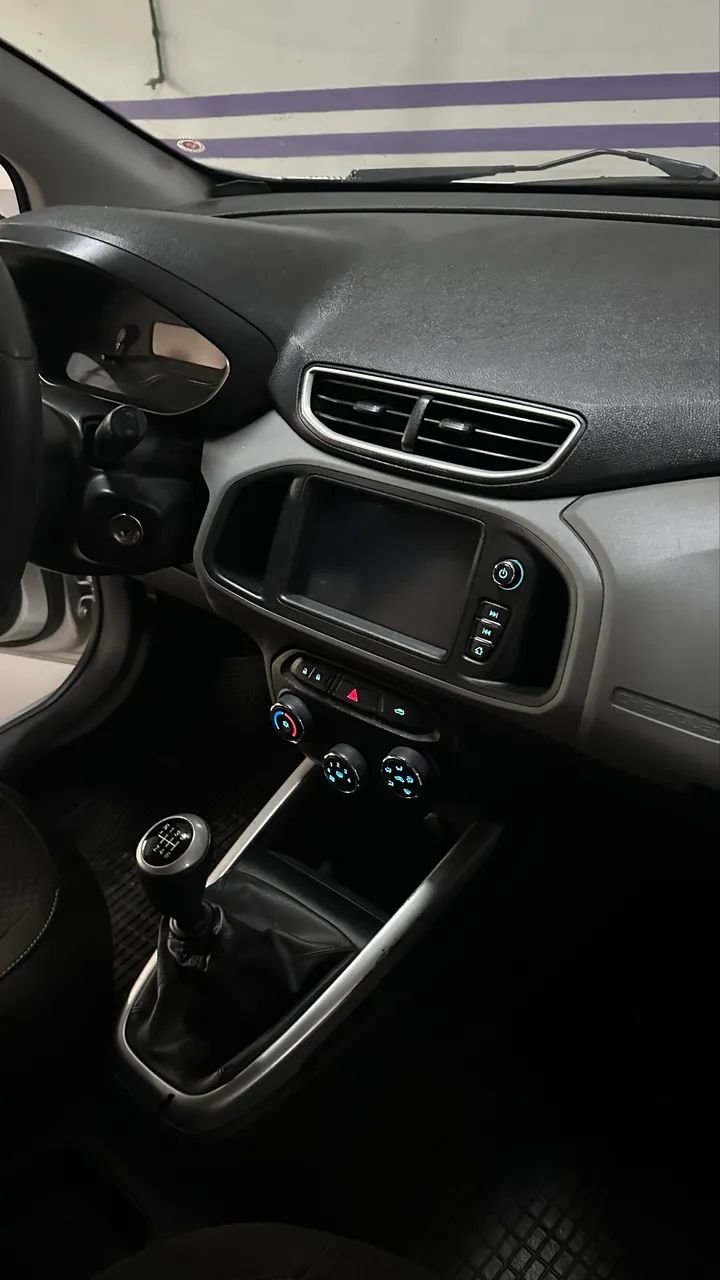 Chevrolet Onix Hatch LT 1.0 8V Flex Mec. 4P 2017 - Foto 14