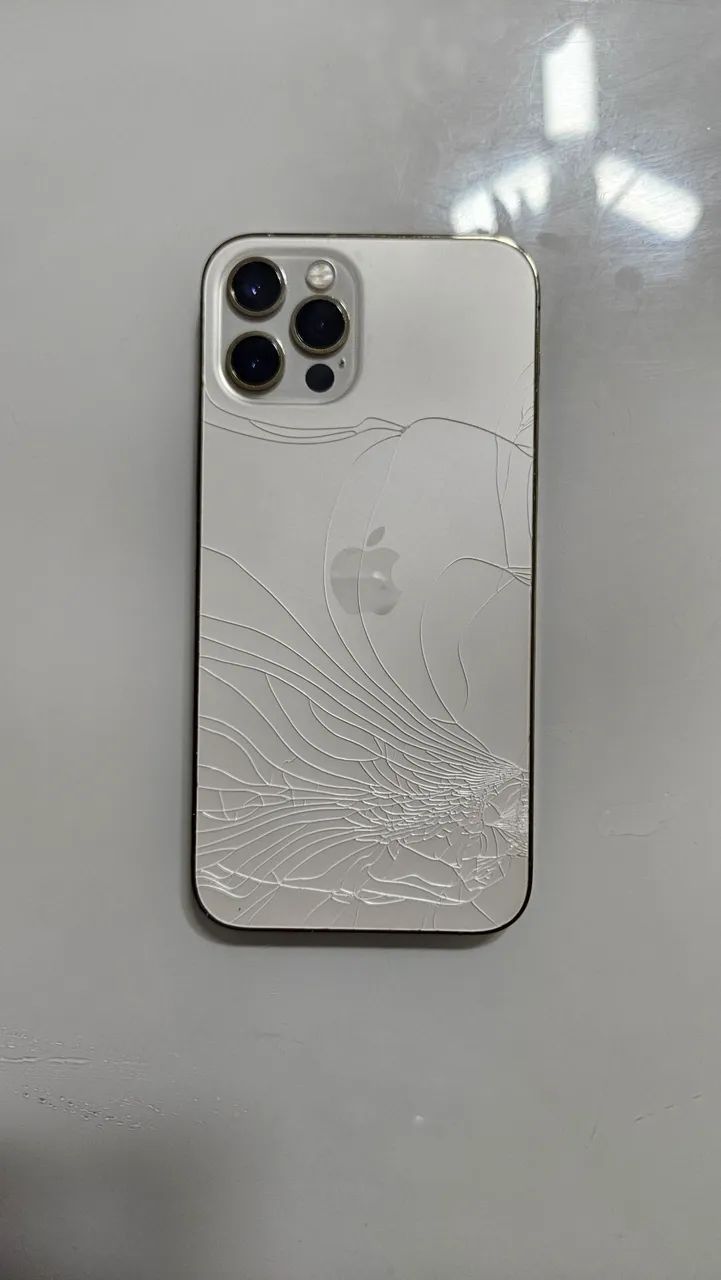 Iphone 12Pro 256 Gold - Foto 2