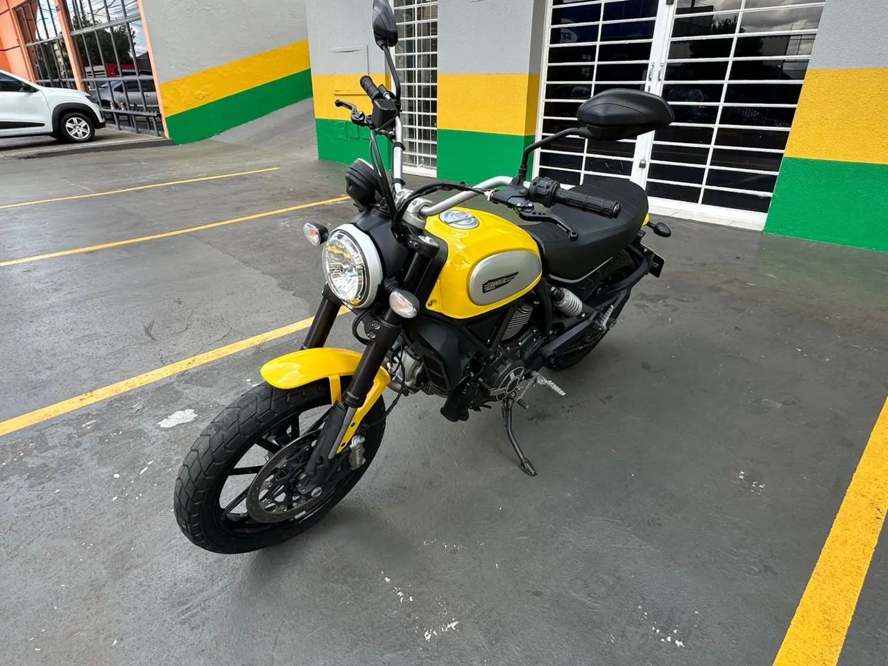 Ducati  Scrambler 800cc  - Foto 2