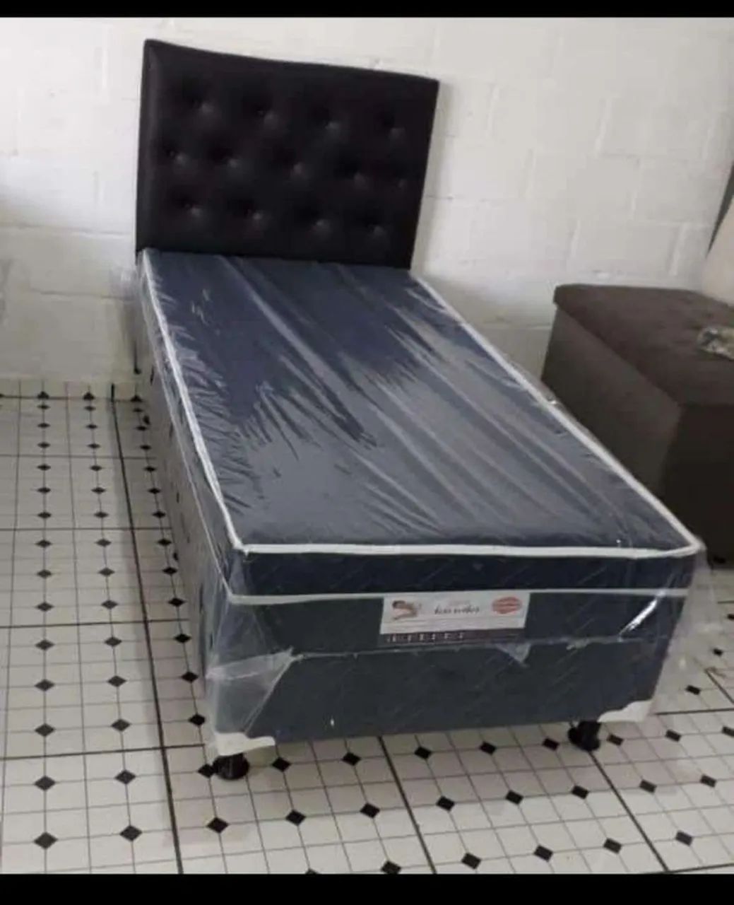Cama Box solteiro Mola ou estofada