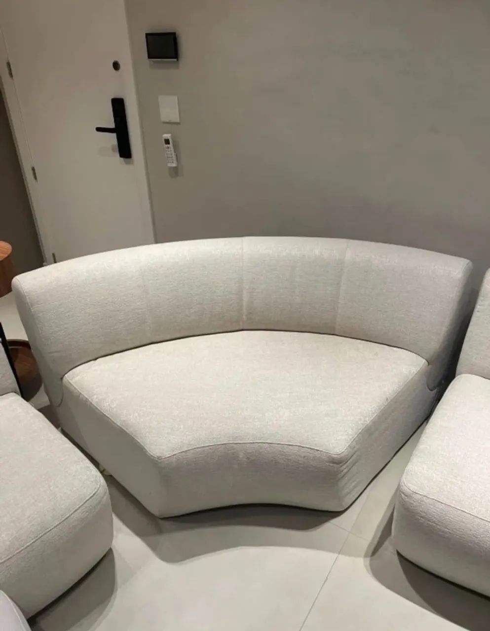 Sofá Modular Curvo Off-White Estofados Jardim - Moderno e Sofisticado - Foto 5