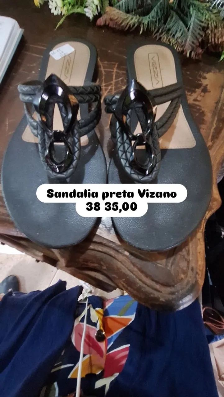 Sandália preta Vizano 38