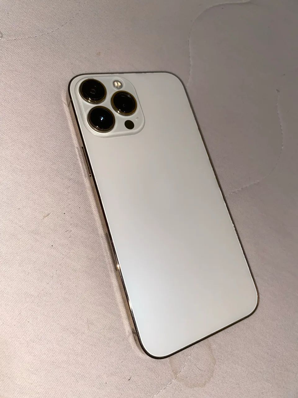 iPhone 13 Pro Max 128gb, dourado  - Foto 2