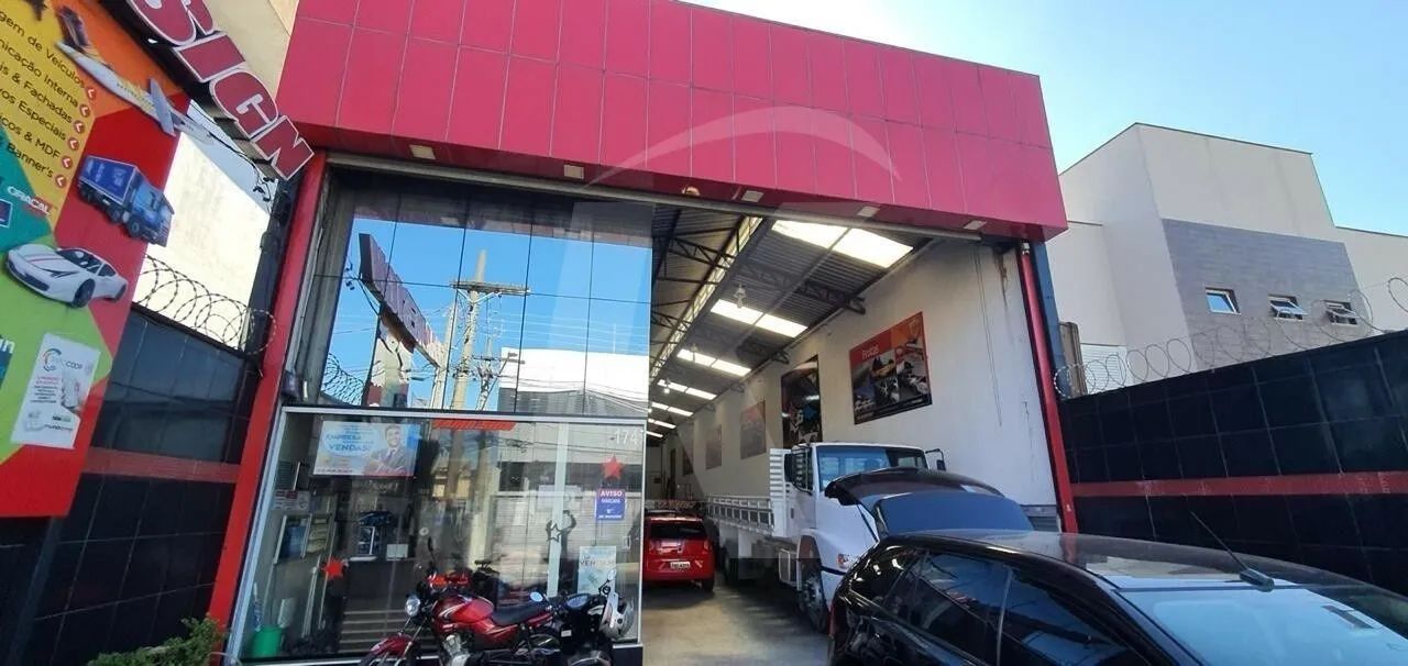 Galpão Comercial Completo com Pé-Direito Alto Próximo à Eng. Caetano Álvares