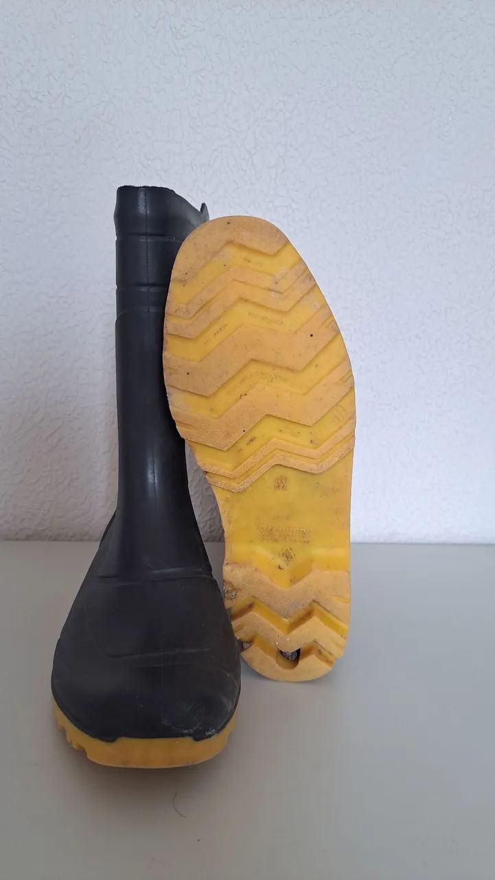 Bota Impermeável - Foto 2
