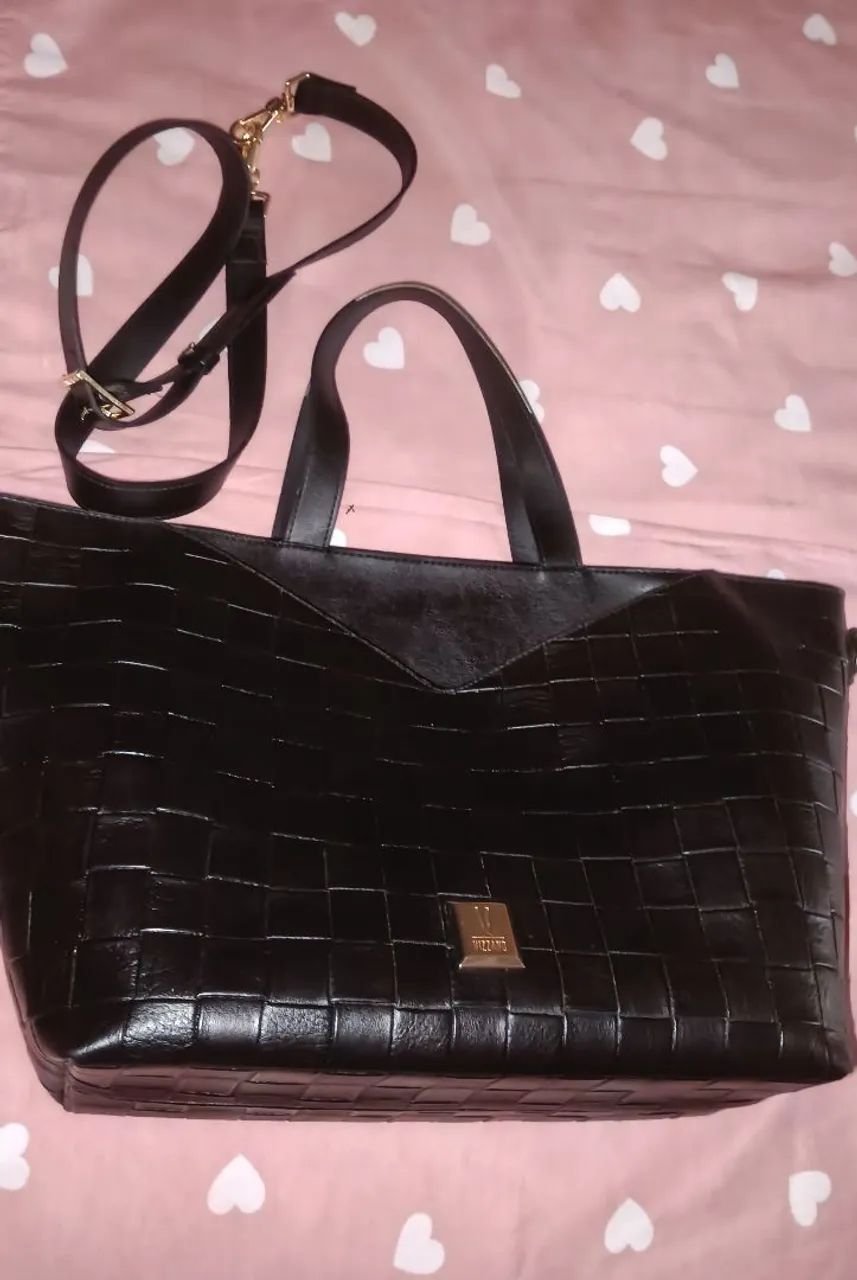 Bolsa Vizzano usada - Foto 2