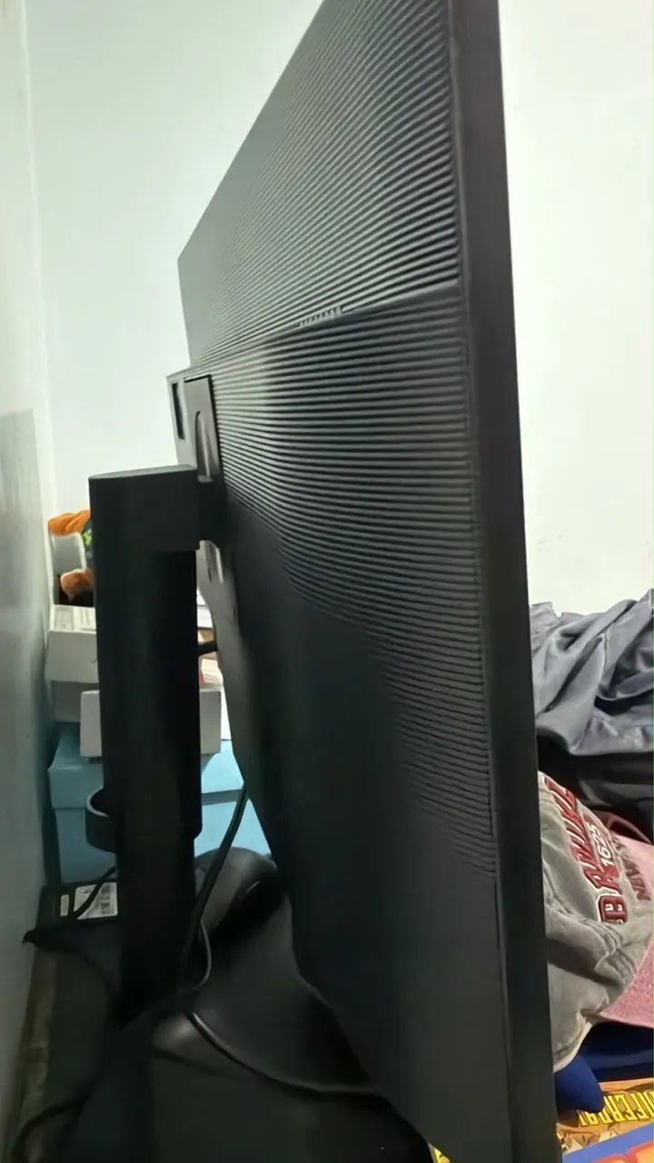 monitor samsung odyssey 144hz - Foto 2