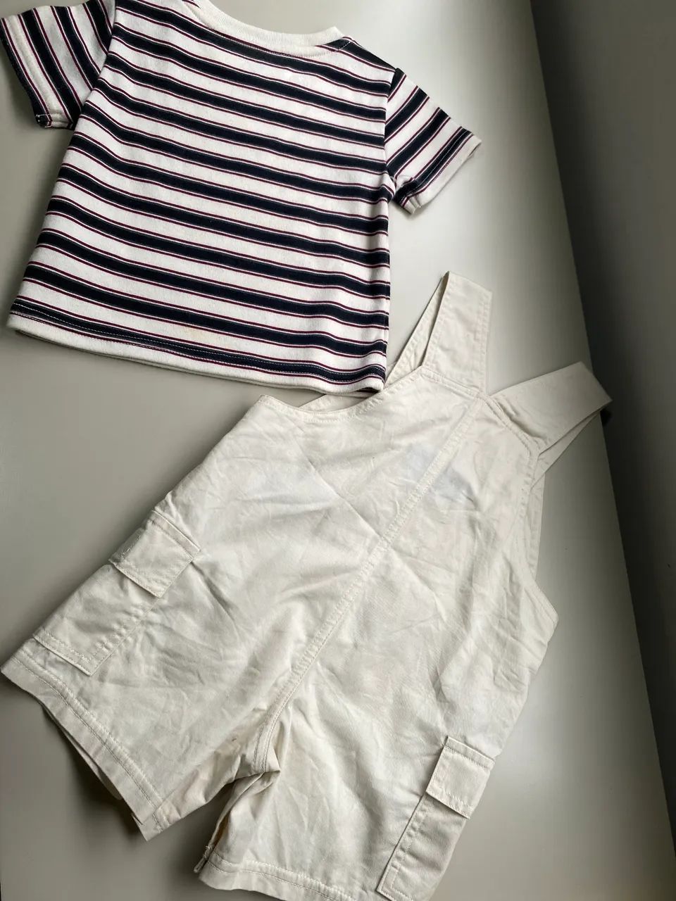 Conjunto Tommy Hilfiger 6 a 9 meses - Foto 2