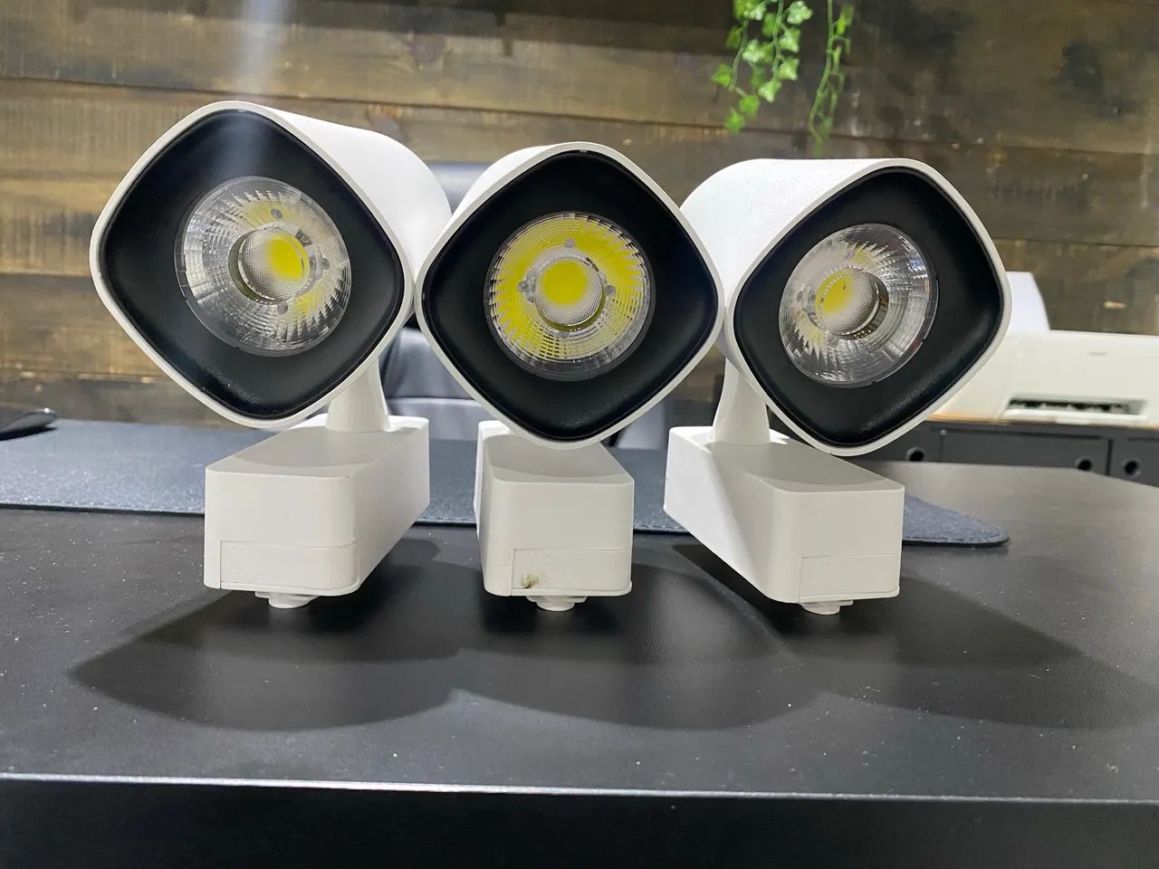 SPOTS LED TRILHO 30W MAKLED - Foto 3