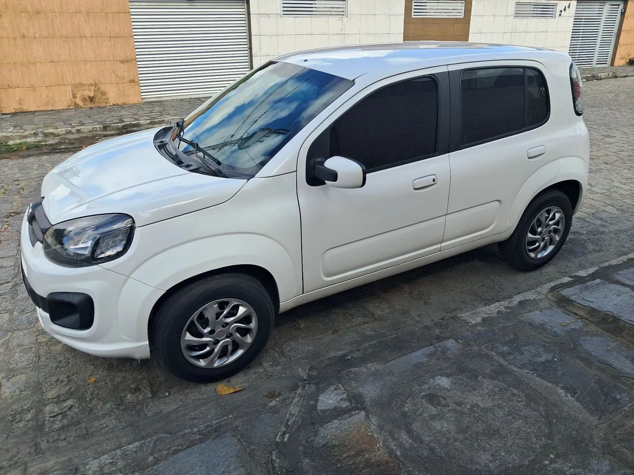 Fiat Uno UNO ATTRACTIVE 1.0 Fire Flex 8V 5p 2020