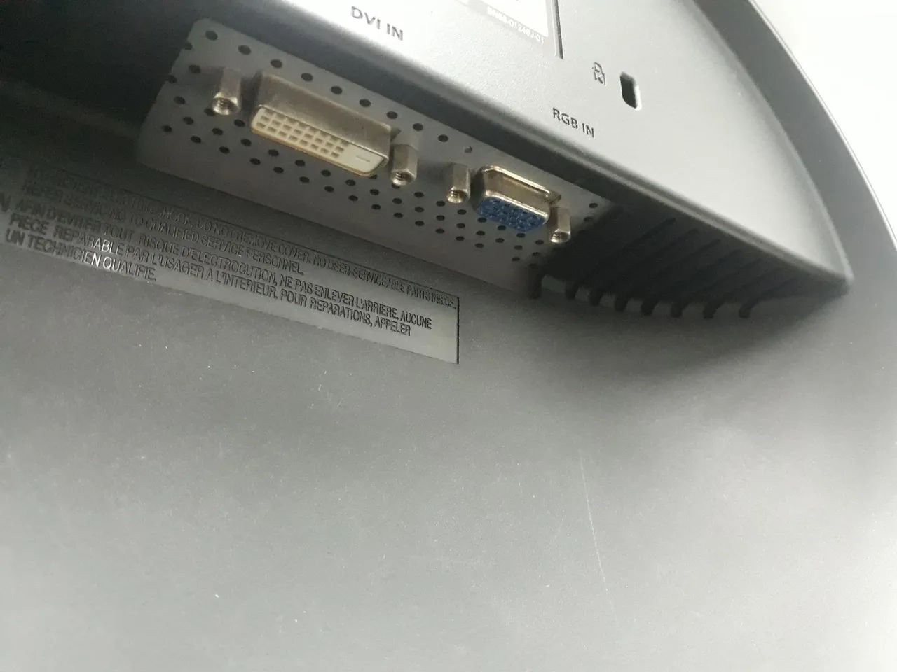 Monitor Samsung SyncMaster 2232bw  - Foto 5