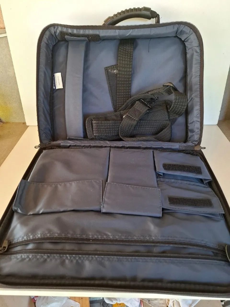 Maleta Targus pasta executiva mod. CBT300V3 p/ notebook 15 polegadas - Foto 4