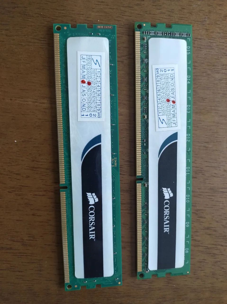 Memória RAM 2x4GB DDR4 Corsair  - Foto 2