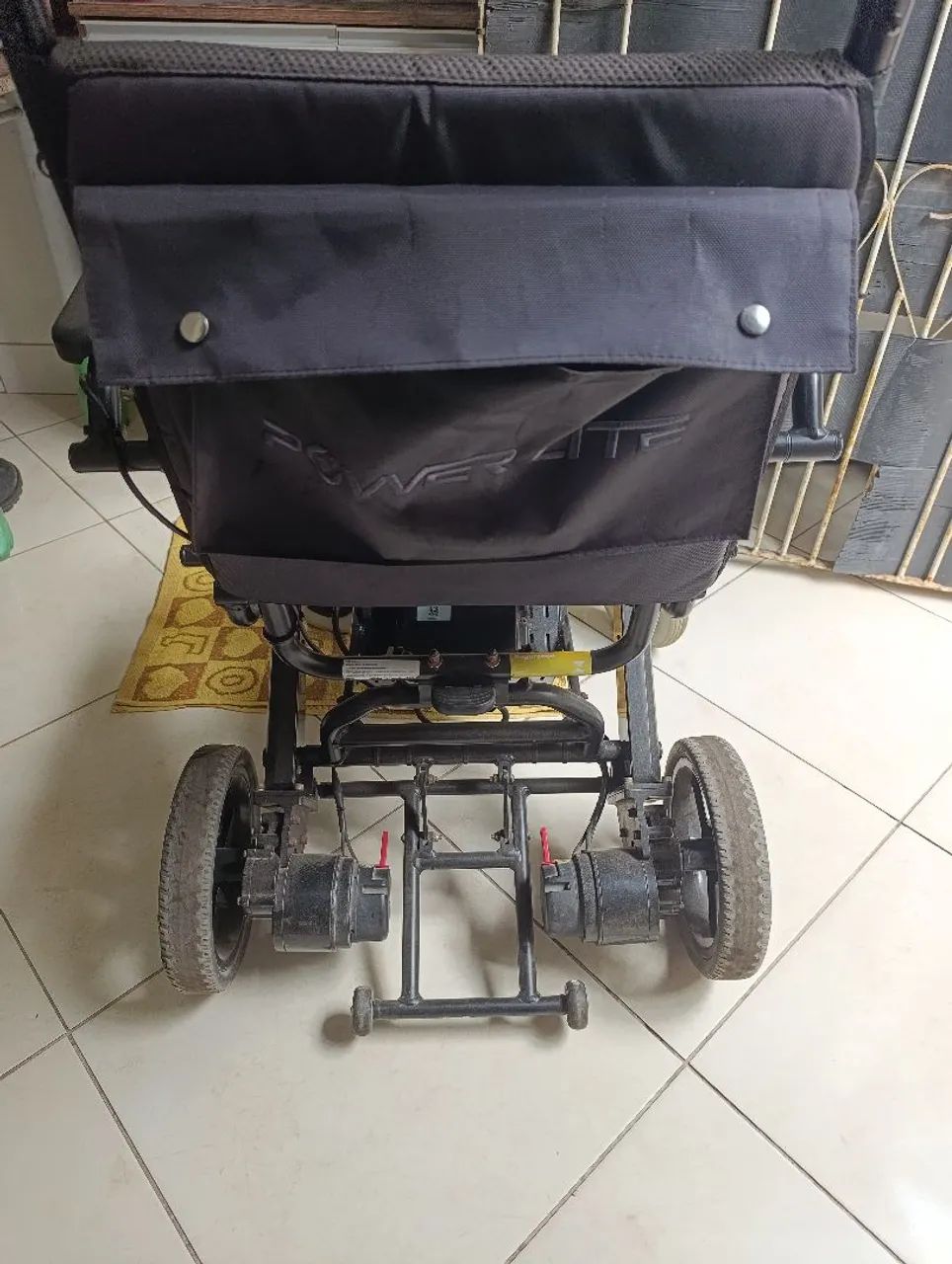 Cadeira de rodas  - Foto 3