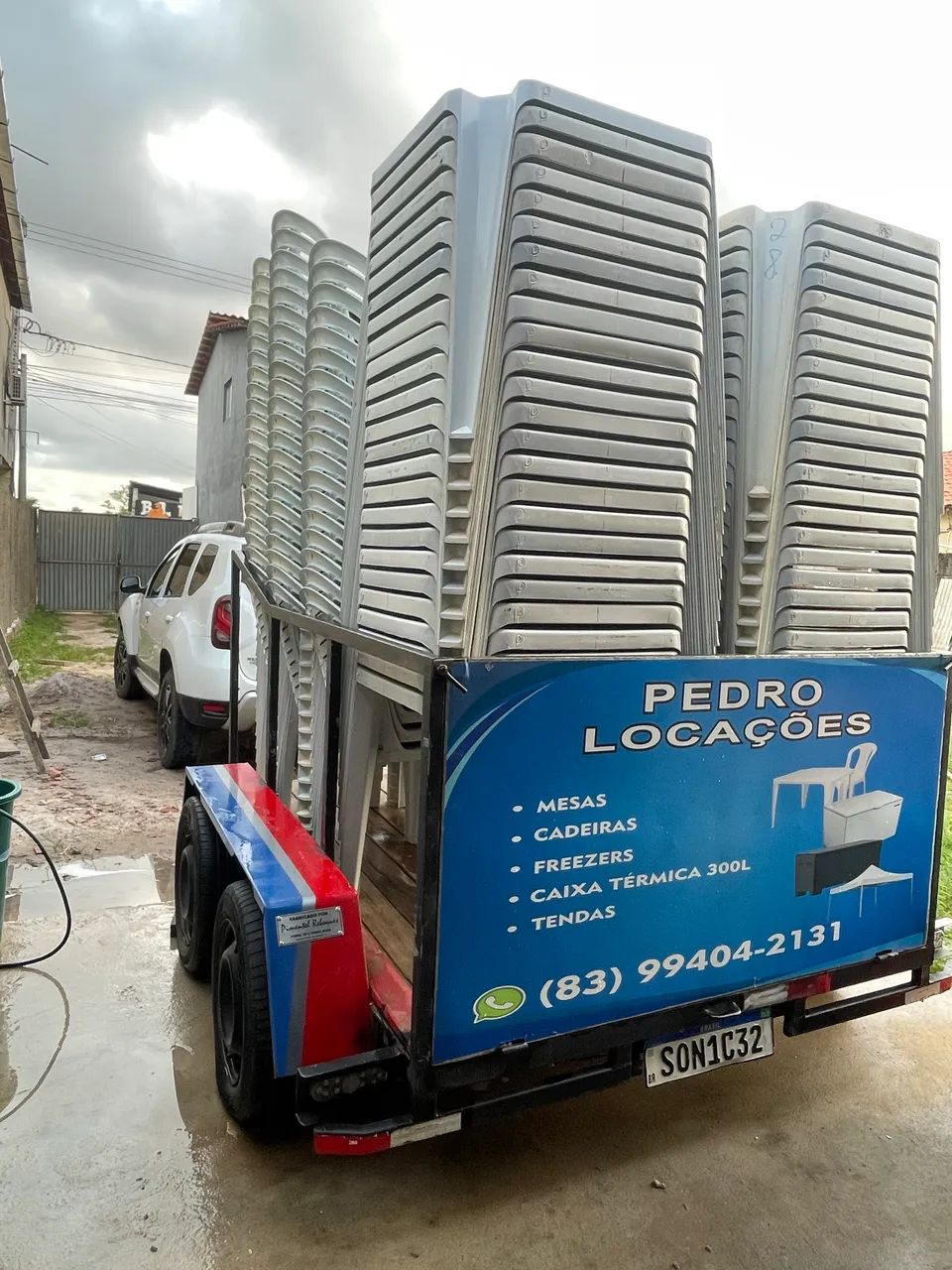 Aluguel de mesas/ cadeiras/ freezer/ tendas 