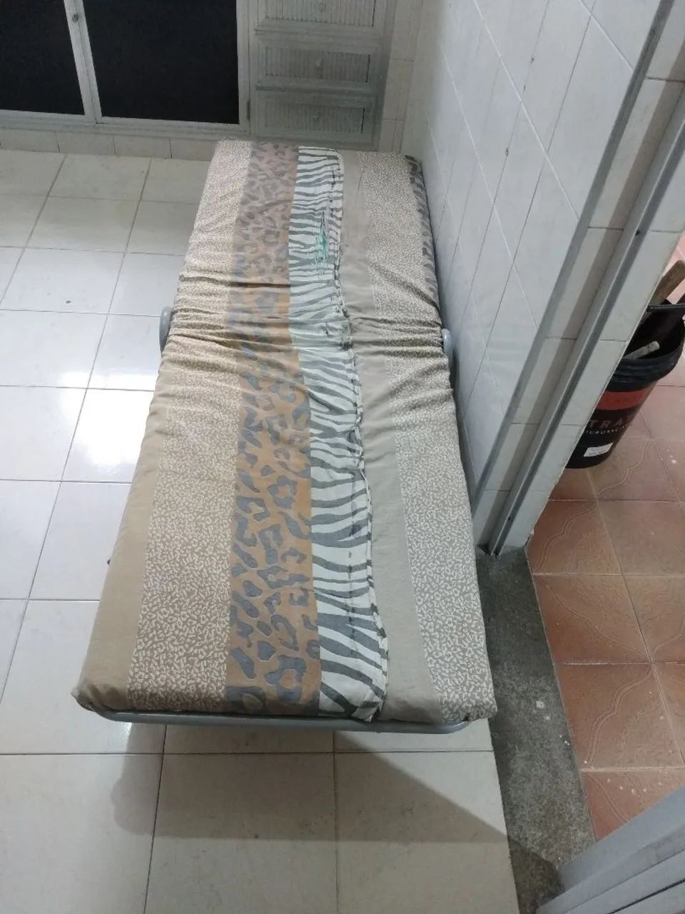 Cama de ferro dobr ável  - Foto 2
