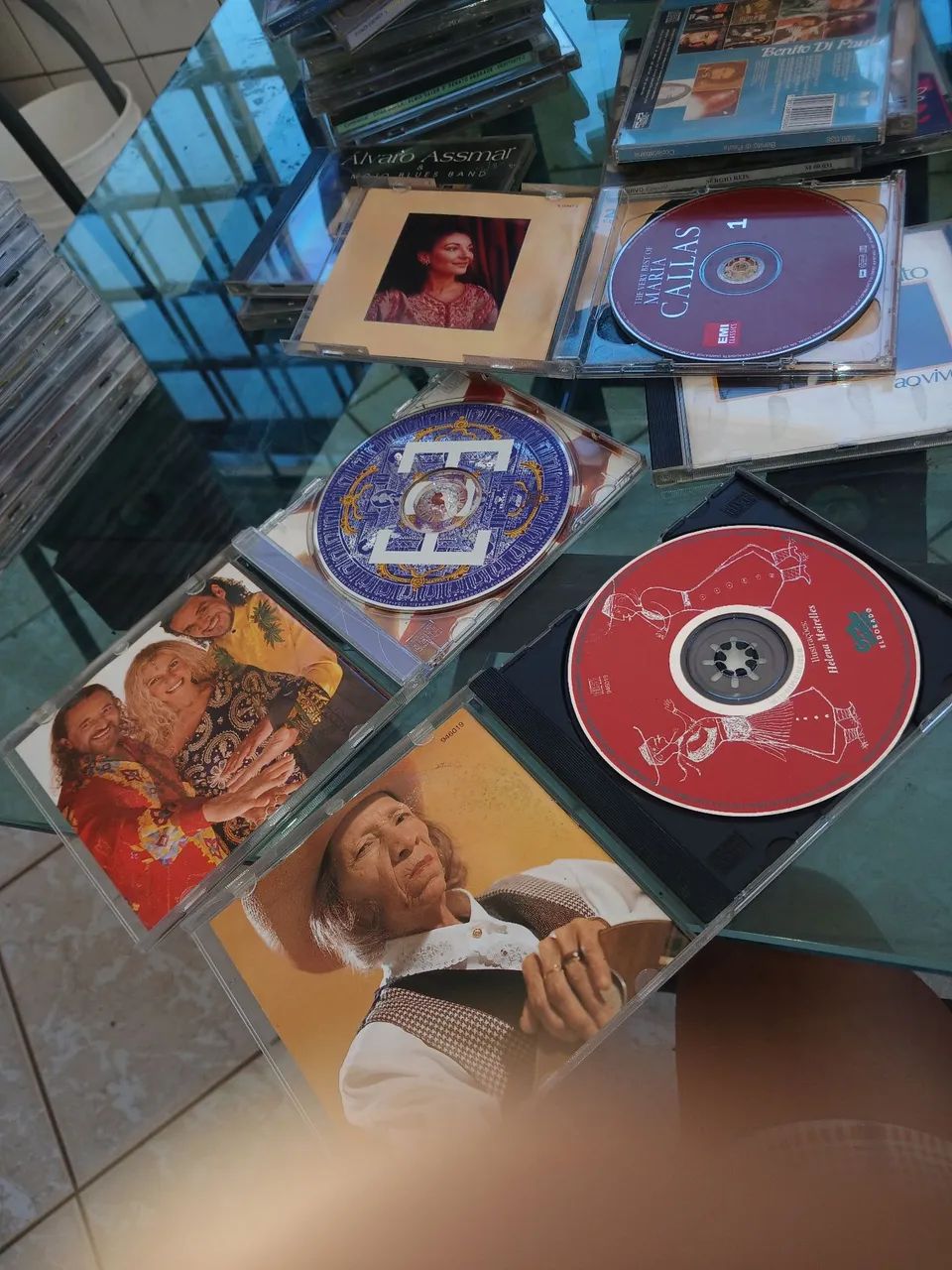 CDs originais com capas 200 reais são mais de 300 CDs originais