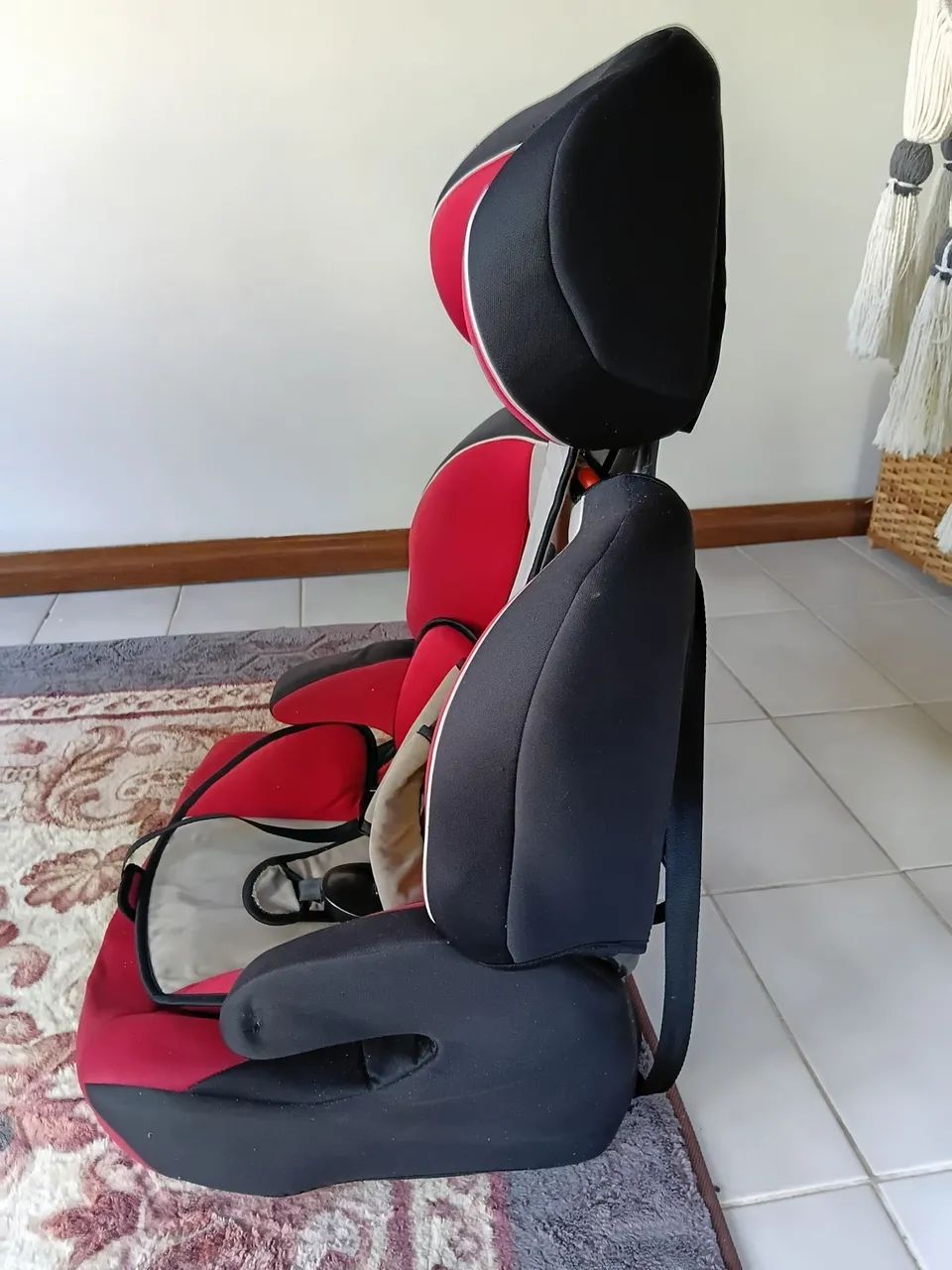 Vendo Cadeirinha infantil para carro em bom estado de conservação.  - Foto 4