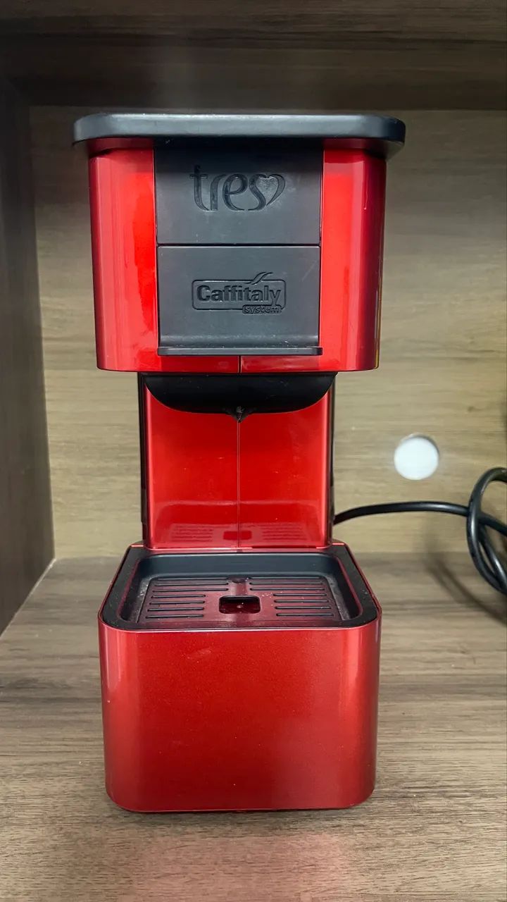 Cafeteira três corações 