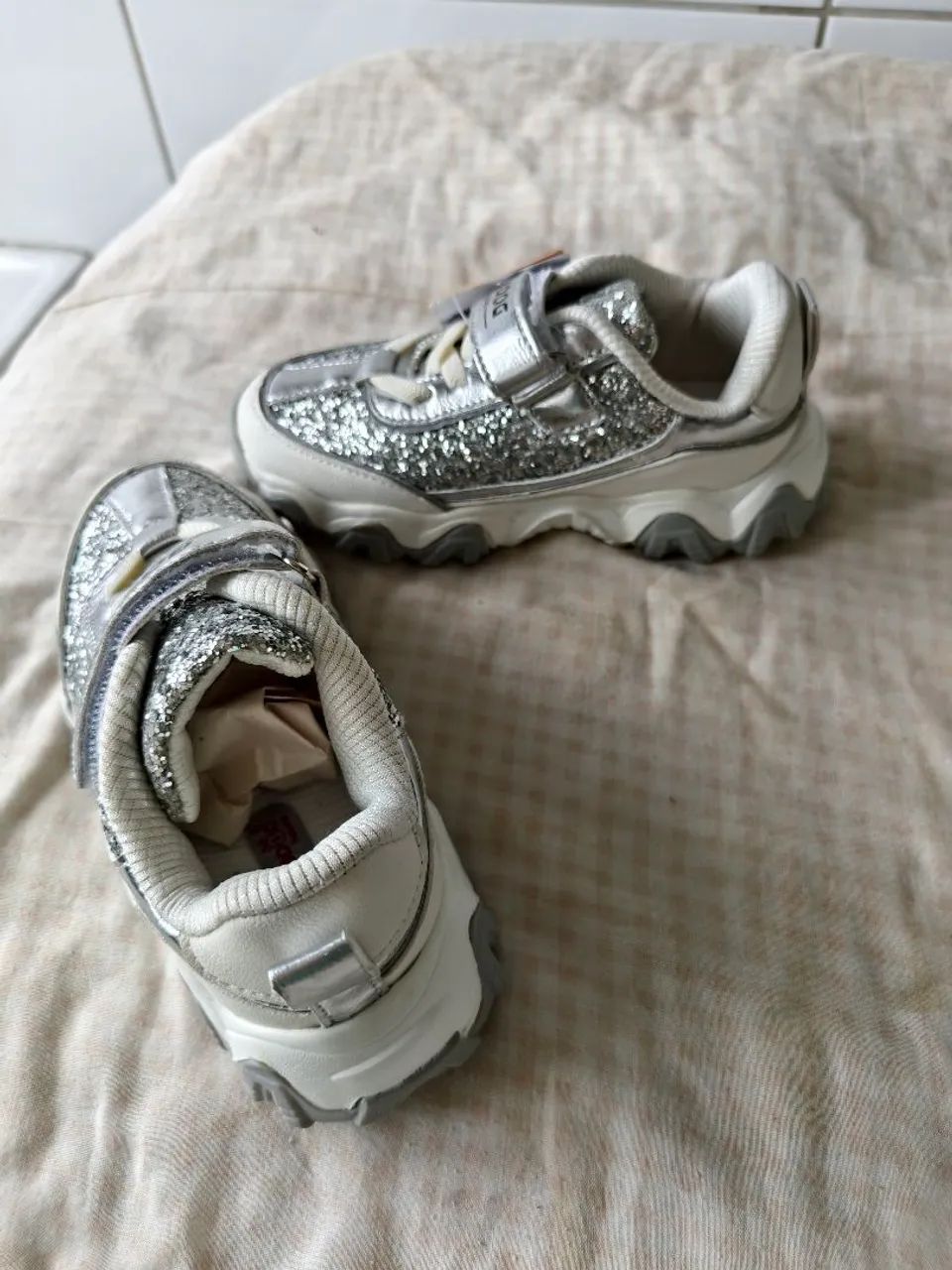 tenis menina tamanho 27 - Foto 3