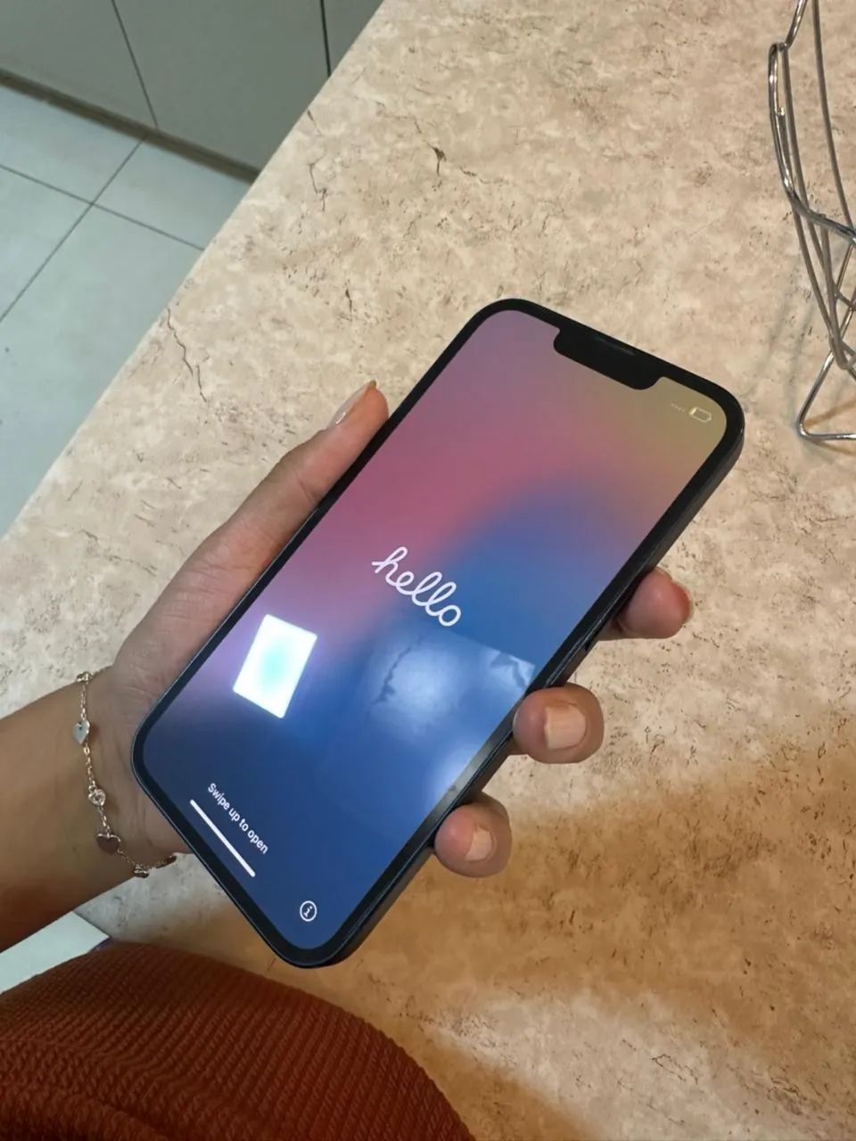 Vendo IPhone 13, 128 GB  Celular em ótimo estado - Foto 4